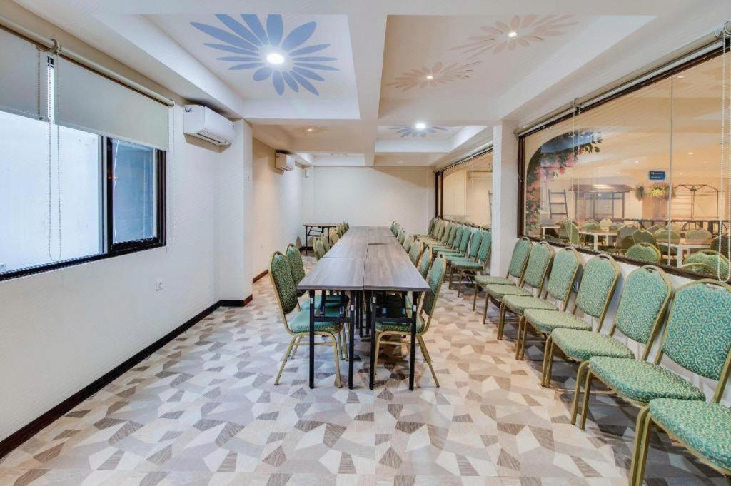 Hotel Oyo 1805 Fatmawati Mansion Syariah Jakarta Exteriér fotografie
